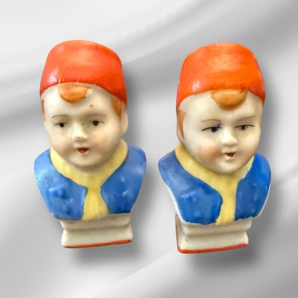 Vintage Bust Figurine Salt & Pepper Shakers‎